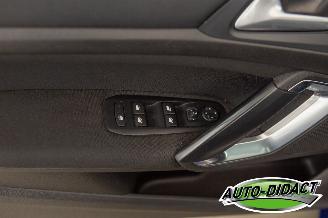 Peugeot 308 SW 1.2 Carpas Clima Navi Camera Style picture 13