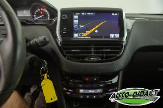 Peugeot 2008 1.2 Clima Navi 117.759 km Access picture 11