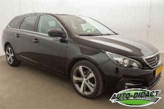Peugeot 308 SW 1.2 PureTech Automaat Pano Camera Clima Blue Lease Premium picture 2