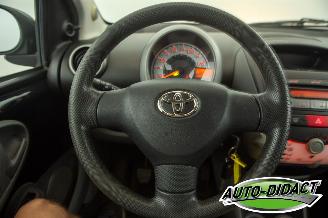 Toyota Aygo 1.0-12V Airco picture 5