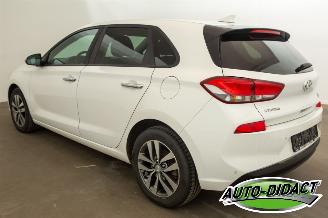 Hyundai I-30 1.0 Navi Camera Clima picture 3