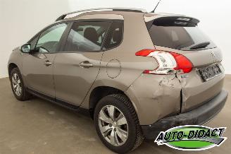 Peugeot 2008 1.2 60kW Navi Clima Access picture 3