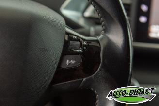 Peugeot 308 1.2 Style Clima Navi picture 15