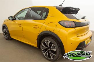 Peugeot 208 1.2 Automaat 48.805 km NAP GT-Line Navi Camera PureTech picture 3