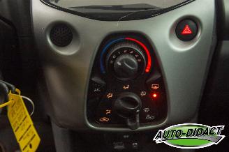 Toyota Aygo 1.0 X-Play Airco Camera picture 9
