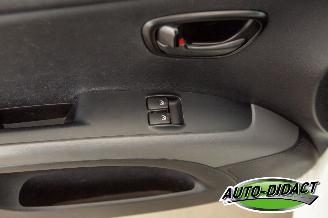 Hyundai I-10 1.1 i-Drive Cool Airco picture 11