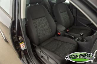 Volkswagen Golf 1.6 TDI 77kW Clima picture 17