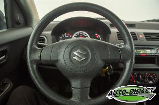 Suzuki Swift 1.3 Cool  Airco picture 7