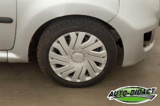 Peugeot 107 1.0-12V XS Automaat picture 24