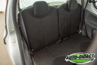 Peugeot 107 1.0-12V XS Automaat picture 22