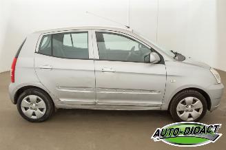 Kia Picanto 1.1 LXE Automaat picture 31