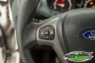 Ford Fiesta 1.25 Limited - Airco - Camera picture 13