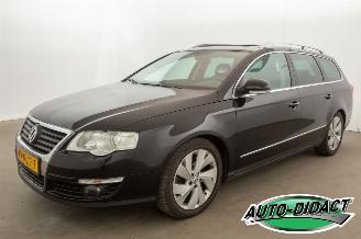 Damaged car Volkswagen Passat Variant - 1.4 TSI - Pano - Automaat - Comfortline - BlueMotion - 2010/10