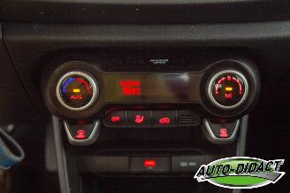 Kia Picanto 1.0 49kW Automaat 12.435 km Navi Camera Airco picture 11