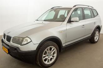 Voiture accidenté BMW X3 2.5i Automaat Clima Navi Executive 2004/5