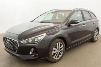 Schadeauto Hyundai I-30 1.0 88kW Clima Navi Camera 2017/9
