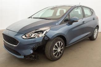 uszkodzony samochody osobowe Ford Fiesta 1.5 63kW Airco Trend 2020/10