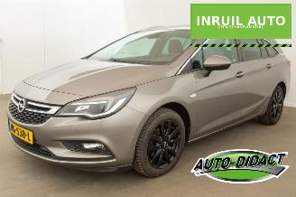 Schadeauto Opel Astra 1.4 Navi Camera Clima Business+ 2017/1