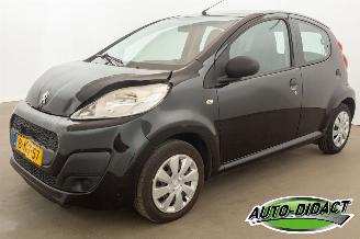 Unfallwagen Peugeot 107 1.0 Airco Access Accent 2013/4