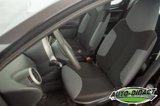 Peugeot 107 1.0 Airco Access Accent picture 20