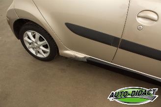 Toyota Aygo 1.0-12V Airco picture 25