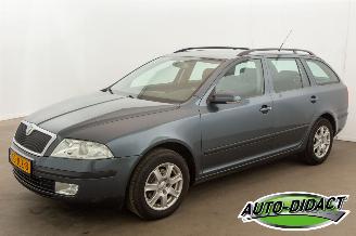 krockskadad bil auto Skoda Octavia 1.9 TDI Clima 2006/7
