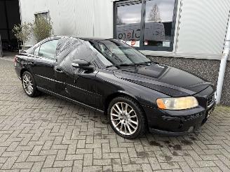 krockskadad bil auto Volvo S-60 2.4D Momentum 2007/3