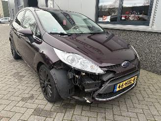 Ford Fiesta 1.4 Ghia Automaat picture 4