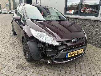 Ford Fiesta 1.4 Ghia Automaat picture 3