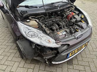 Ford Fiesta 1.4 Ghia Automaat picture 32