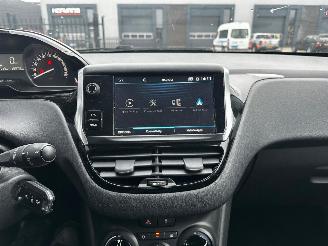 Peugeot 208 1.6 BlueHDi Blue Lease picture 8