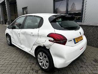 Peugeot 208 1.6 BlueHDi Blue Lease picture 13