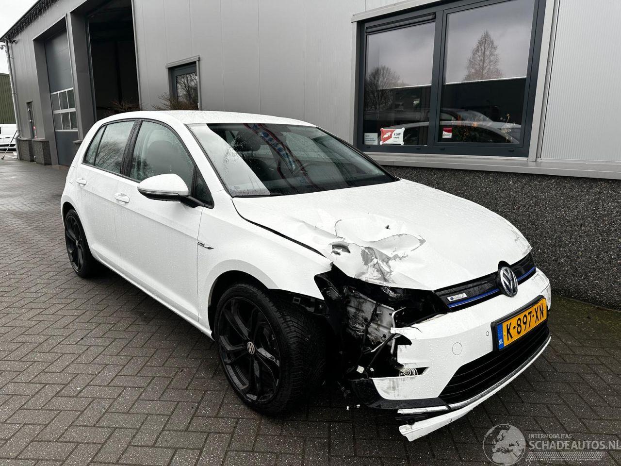 Volkswagen e-Golf e-Golf
