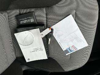 Volkswagen e-Golf e-Golf picture 10