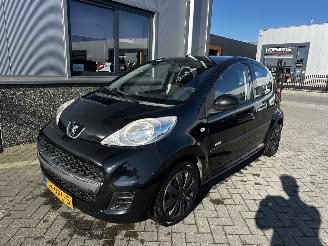 Peugeot 107 1.0-12V Millesim 200 picture 30