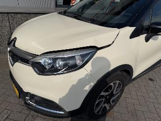 Renault Captur 0.9 TCe Dynamique picture 10