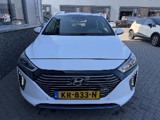 Hyundai Ioniq 1.6 GDI First Edition picture 19