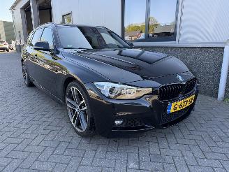 uszkodzony samochody osobowe BMW 3-serie 318i M Sport Touring Corporate Lease 2019/11