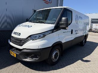 Iveco Daily 35S16V 2.3 352L L2 picture 31