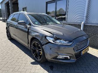 krockskadad bil auto Ford Mondeo 1.5 Titanium 2016/2