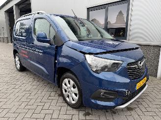 krockskadad bil bedrijf Opel Combo 1.5D L1H1 Innovation, Marge auto. 2019/11