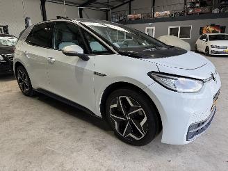 Volkswagen ID.3 First Plus 58kWh picture 2