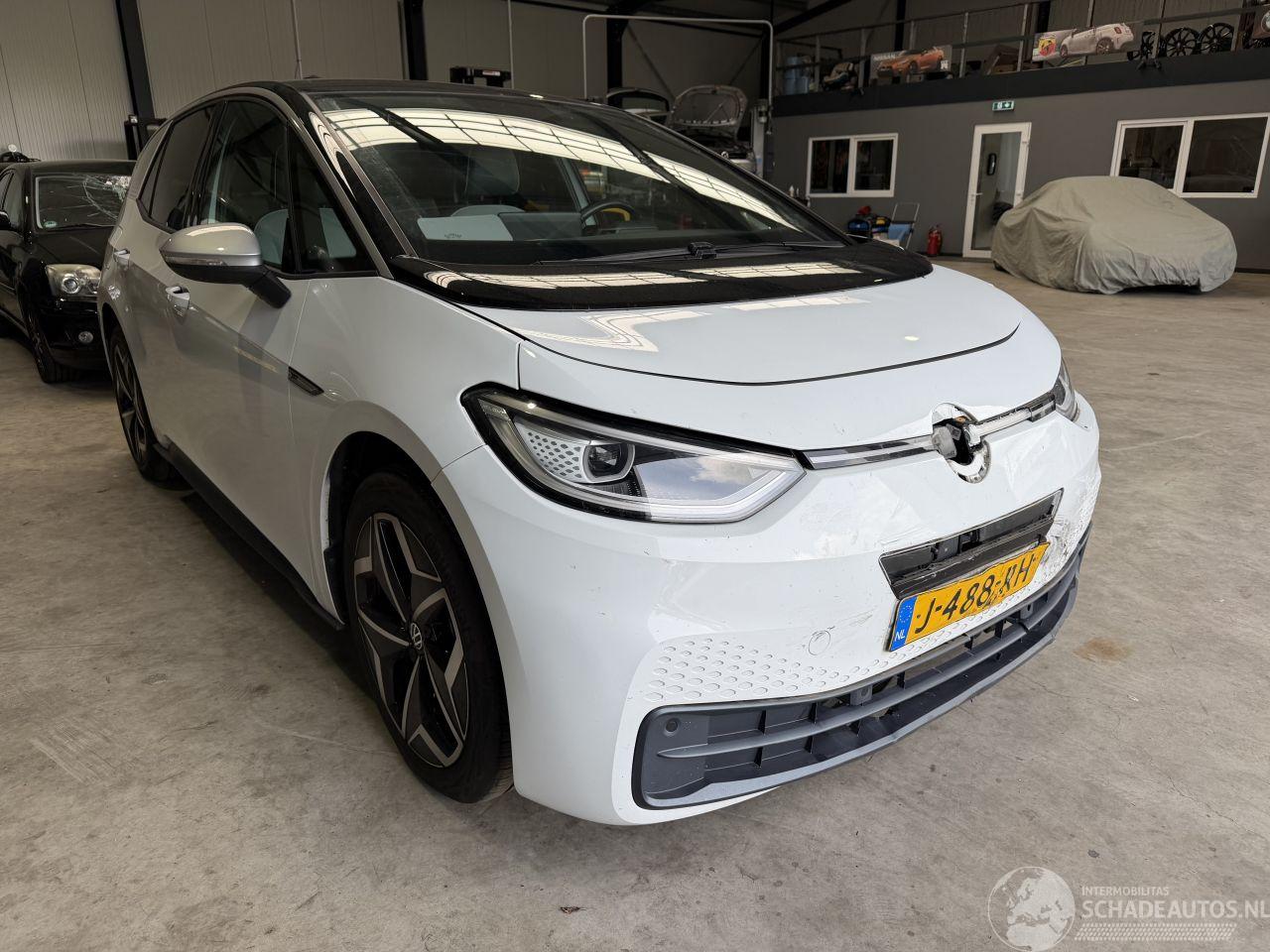 Volkswagen ID.3 First Plus 58kWh