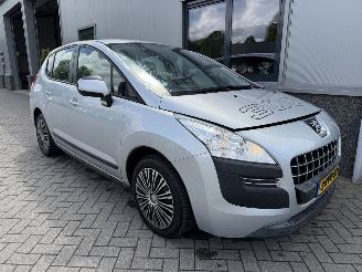 Schadeauto Peugeot 3008 1.6 VTi Blue Lease 2012/5