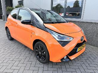 skadebil auto Toyota Aygo 1.0 VVT-i x-joy 2019/11