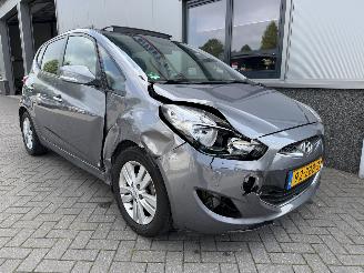 skadebil auto Hyundai Ix20 1.6 i-Catcher Automaat 2012/9