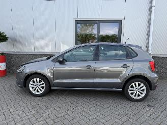 Volkswagen Polo 1.2 TSI Comfortline Connected Series picture 36