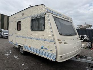 Vaurioauto  caravans Caravelair  A4301 1997/9