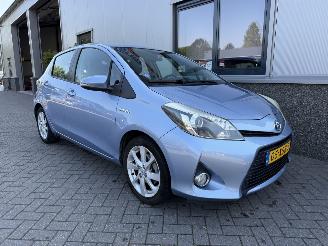škoda osobní automobily Toyota Yaris 1.5 Full Hybrid Dynamic 2012/7