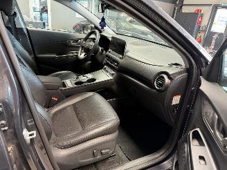 Hyundai Kona EV Premium 64kWh picture 29